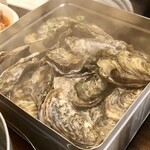 牡蠣小屋 中番屋 - 牡蠣のガンガン焼き