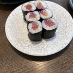 亀正くるくる寿司 - 鉄火巻