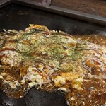 Tsukishima Monja Montama - 名物！もんたま焼き