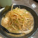 Goemon - 豚骨味噌ネギチャーシューメン