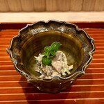 日本料理 かしづき - つぶ貝と若ごぼうの胡麻和え