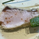 御料理 竹寳 - レアで仕上げられた鰆