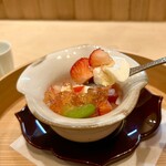 日本料理 かしづき - 豆乳パンナコッタ　苺　梅酒　空豆の蜜煮