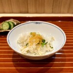 日本料理 かしづき - 白魚と菜の花の土鍋ご飯　唐墨