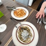 IL PLANETARIO - 佐賀県産【初摘み海苔】としらすのペペロンチーノ／トリッパの辛いクリームソース【アラビアータ】