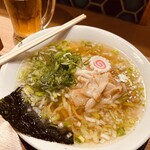 すごい煮干ラーメン 野毛 すし 釣りきん - 