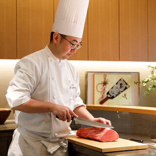 Yuya Hirayama - Breaking new ground in Steak with charcoal grilling