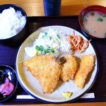 うちだ家 - うちだ家 ＠佐野 イカ・あじフライ定食 ６８０円