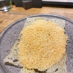 にほん酒と肴 酔音 - たたみいわしのチーズ焼き