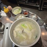 韓国酒場 コッキオ - お鍋