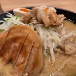 ラーメン 吟とん - 