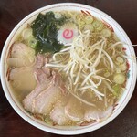 手打ラーメン みうら - 