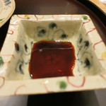 日本料理 太月 - 醤油　器は岡先生