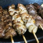 無尽 - 焼き鳥盛り合わせ（はつ、ねぎま、ずり）