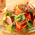 ピクニック トウキョウ - 季節のフルーツサラダ　※撮影時は「広島県産ブラッドオレンジのサラダ」