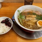 九六亭 - 和風鶏白湯ラーメン・ランチはライスサービス