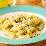 ピクニック トウキョウ - ピスタチオのショートパスタ