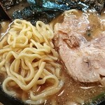 紫蔵 - 麺とチャーシュー