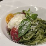 Osteria del Ciao. - ジェノベーゼパスタのブッラータチーズ添え