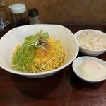 麺屋 麻沙羅 - 炙りチーズ 汁なし坦々麺
            温玉
            大盛
            ライス