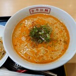 Gozaisho Sabisu Eria Kudarisen Kippei Ramen - ◯白ごま担々麺　3.4
                      ■メニューの説明書き
                      三重県四日市の九鬼産業の胡麻をふんだんに使った
                      舌触りがクリーミーでコクのある担々麺
                      
                      白ごまの摺られているいい香りがふわりと漂ってくる