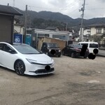 San sou - 駐車場は建物裏側に数台分あります。