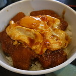 鶴岡屋 本店 - 上かつ丼900円