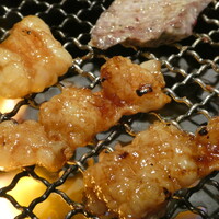 焼肉GROW - ホルモン焼き中
