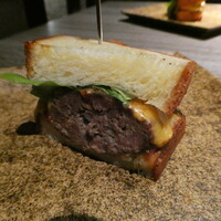 焼肉GROW - ハンバーガー