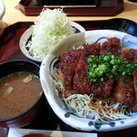 とんかつ 海老かつ幸せや - 味噌カツ丼ランチロース（120g）