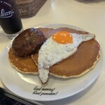 Hawaiian Pancakes House Paanilani - ロコモコパンケーキ（ハンバーグ美味ー）