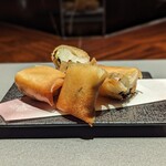 Spring rolls with fresh onions and truffles