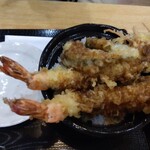 丼屋 さかぐち - デカい海老天(頭付)