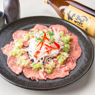 A luxurious course where you can enjoy [Sendai Cow tongue] and [Kuroge Wagyu Beef] at an affordable price♪