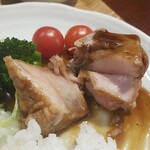 キッチン ブルー グローブ - 大きいので、ご飯が足らなくなります