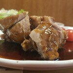 キッチン ブルー グローブ - 横から、崩れたエアーズロックです！！