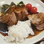 キッチン ブルー グローブ - ご飯でソースを吸わせます