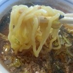 ラーメン ビギン - 麺アップ