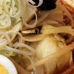 蒙古タンメン中本 - やさいアップ