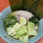 ラーメン よし家 - ラーメン中盛 930円