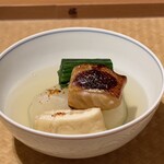 日本料理こまつ - サクラマスハラス 壬生菜 蕪