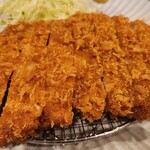とんかつ 七十朗 - 大きな肩ロース!