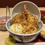 Ebinoya - 天丼　990円(税込)　※見せ方が綺麗　※蓋とか、本来、いらんもんね（失礼）