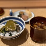 日本料理こまつ - 鮑わかめご飯 肝ソース