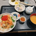 Ichiyaboshi To Kaisendon Dekitateya - 花まる丼と、とろにしんのお刺身