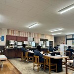 伊賀食堂 - 1テーブル1鍋のため回転がちょっと遅くなるかも？しかし1人で食べたい気持ちも良くわかる！ある意味最高の大沢っすね。