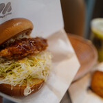 MOS BURGER & MOS CAFE - 