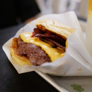 SHAKE SHACK_1