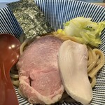 長男、もんたいちお - 目に美しい。