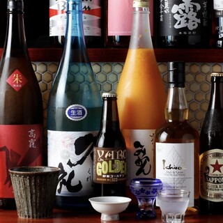 Special drinks such as sake and original sours carefully selected from all over the country